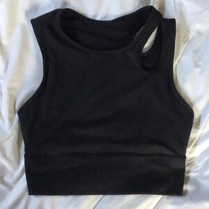 NWT Lululemon Mastered Motion Cropped padded Tank in black/ size 8
